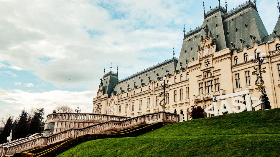 Iași için Pexels’te “Iasi Romania” aramasıyla seçilmiş demo şehir görseli