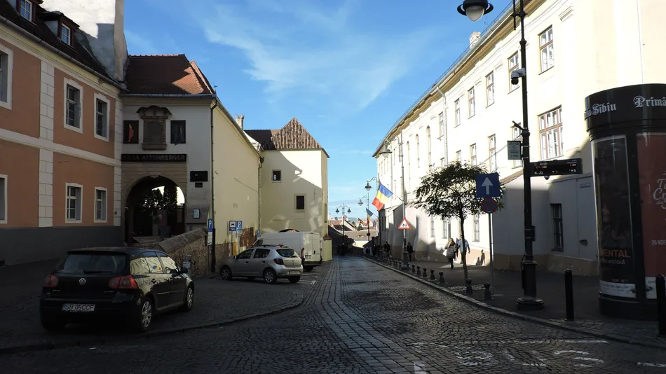 Sibiu için Pexels’te “Sibiu” aramasıyla seçilmiş demo şehir görseli
